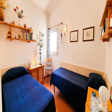 - Pagello E * Ла-Маддалена